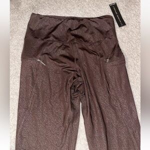 Tahari Sport Brown Athletic Leggings NWT- Size Large